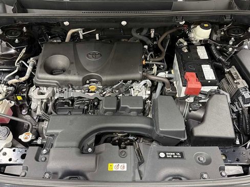 Certified 2022 Toyota RAV4 LE image 29