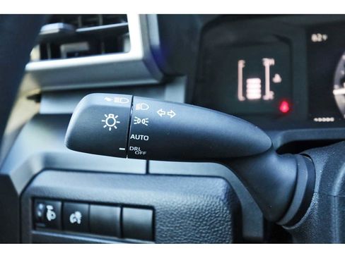 Used 2025 Toyota Tacoma SR image 12