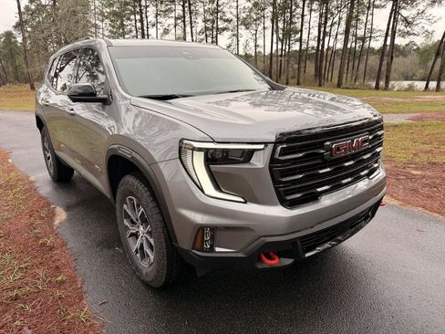 New 2026 GMC Acadia AT4 w/ Luxury Package AWD/4WD image 7