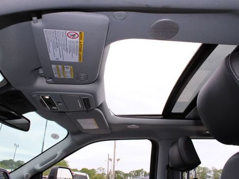 Used 2024 Ford F250 Lariat w/ Lariat Ultimate Package AWD/4WD image 16
