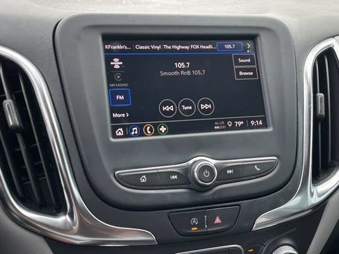Used 2022 Chevrolet Equinox LT FWD image 17