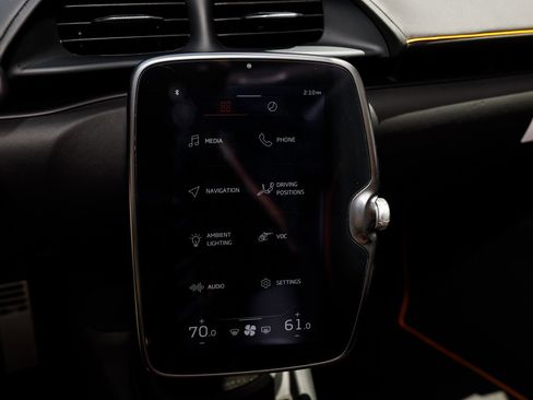 Used 2025 McLaren Artura Spider RWD image 36