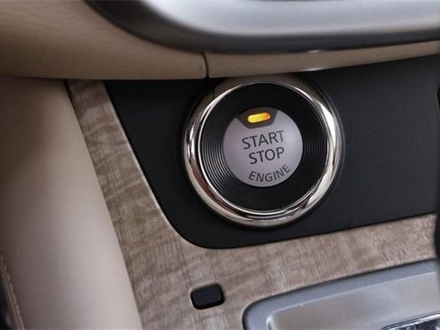 Certified 2024 Nissan Murano SL image 16