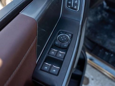 Used 2023 Ford F150 Lariat AWD/4WD image 23