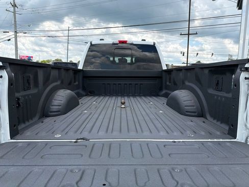 Used 2022 Ford F350 Lariat w/ Lariat Ultimate Package AWD/4WD image 10
