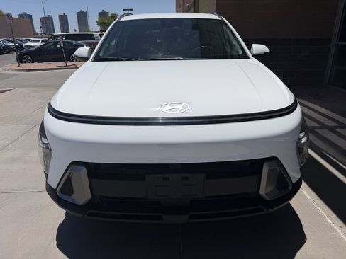 Used 2025 Hyundai Kona SEL AWD/4WD image 10
