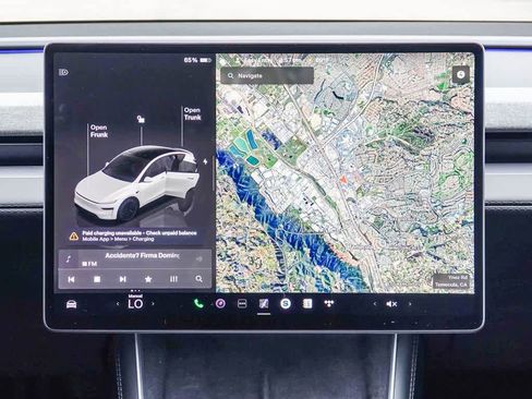 Used 2026 Tesla Model Y 2WD image 12