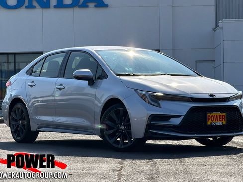 Used 2023 Toyota Corolla SE w/ Carpet Mat Package (TMS) FWD image 1