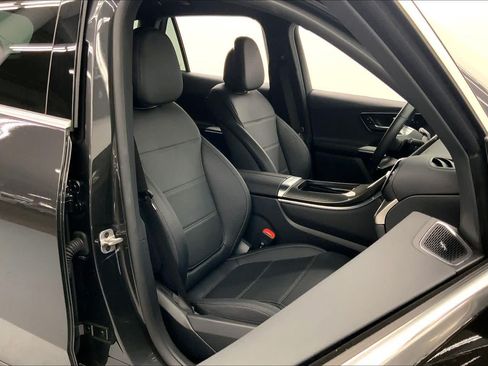 Used 2026 Mercedes-Benz GLC 300 image 11