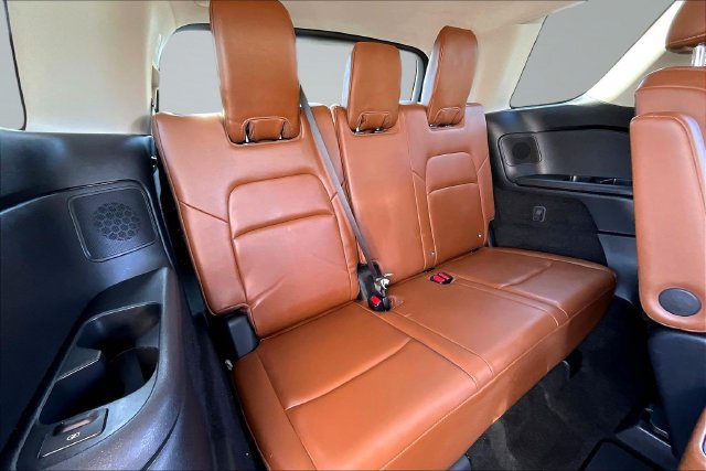 Used 2023 Nissan Pathfinder Platinum w/ Lighting Package (N93) FWD image 26