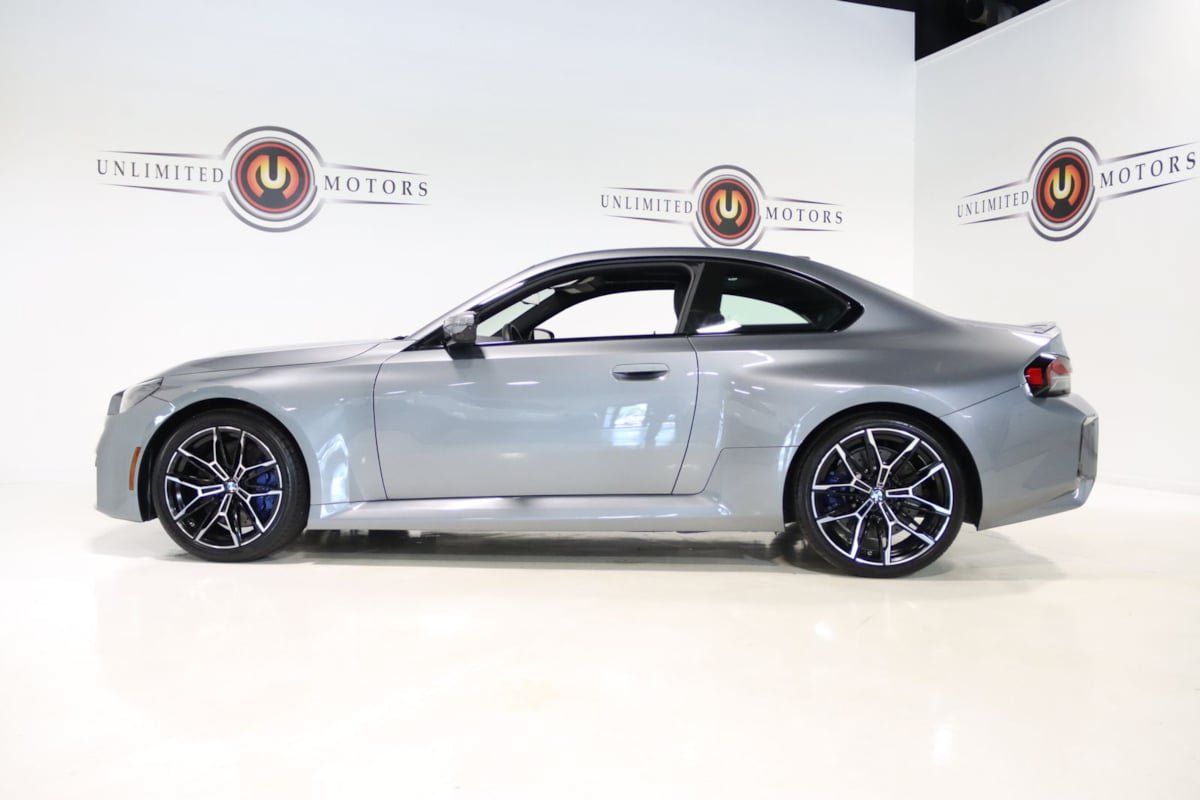 Used 2025 BMW M2 w/ Lighting Package RWD image 41