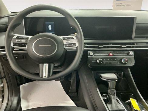 Certified 2026 Hyundai Tucson SE image 10