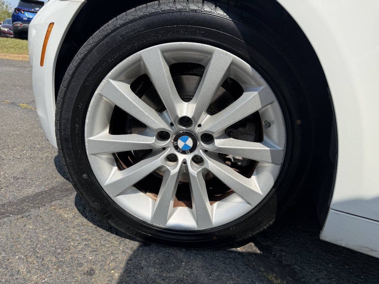 Used 2011 BMW 528i Sedan RWD image 23