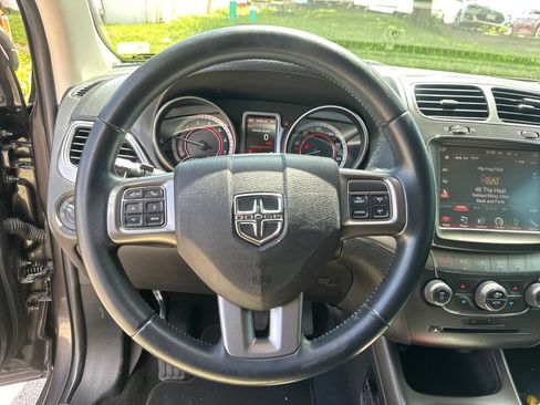 Used 2020 Dodge Journey Crossroad FWD image 14