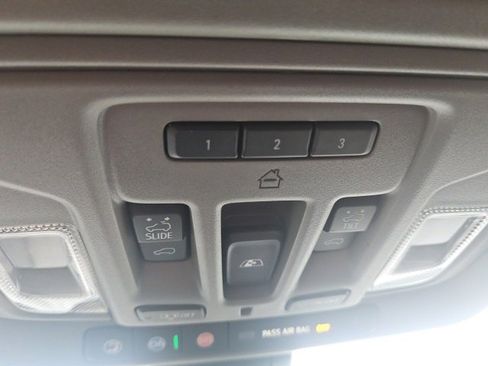 Used 2021 GMC Sierra 1500 Denali w/ Denali Ultimate Package image 36