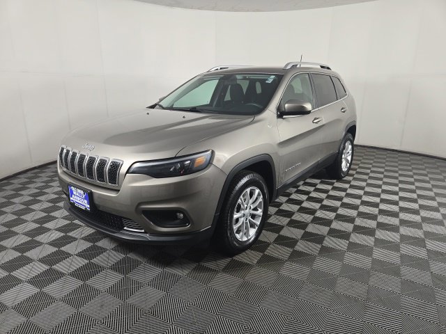 Used 2019 Jeep Cherokee Latitude w/ Popular Appearance Group AWD/4WD image 9