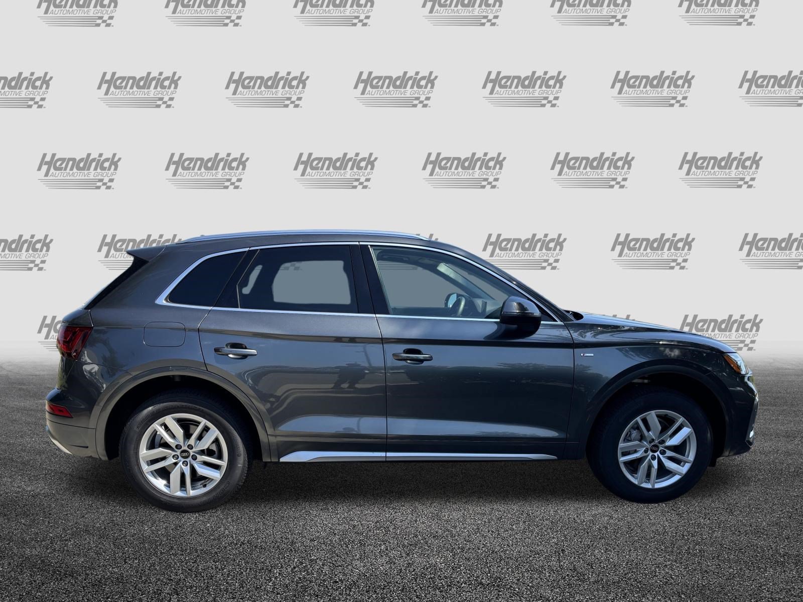 Certified 2023 Audi Q5 2.0T Premium w/ Convenience Package AWD/4WD image 11