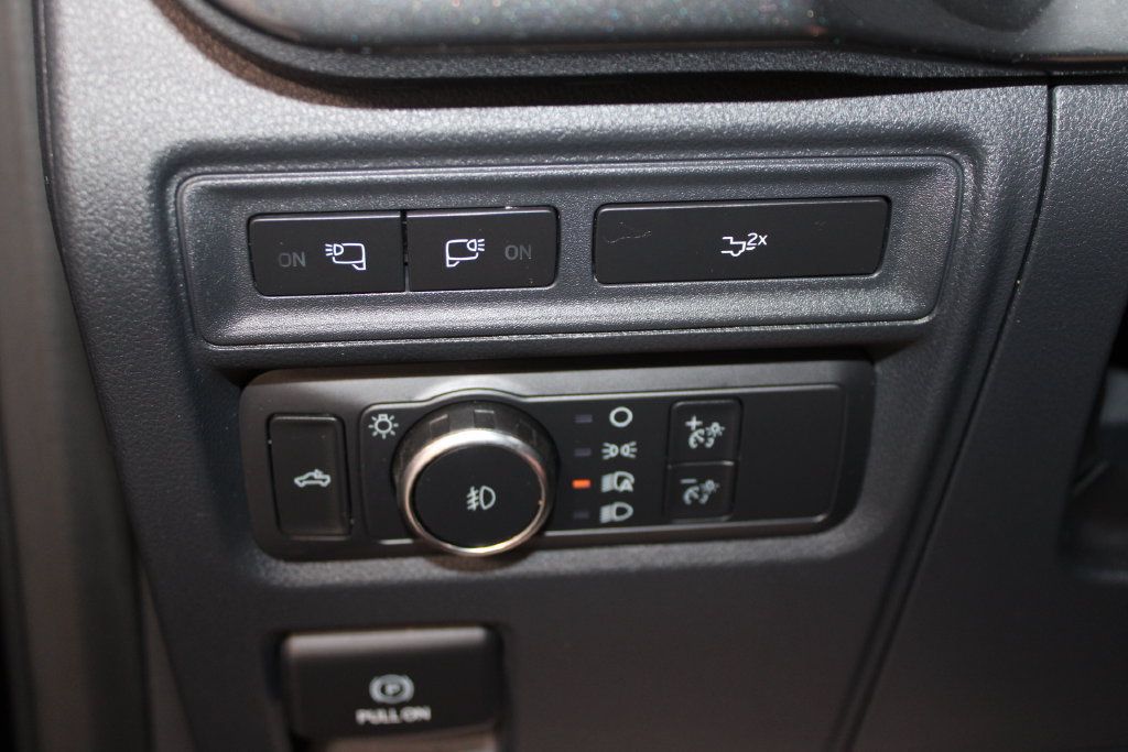 Used 2022 Ford F150 XLT w/ Equipment Group 302A High AWD/4WD image 43