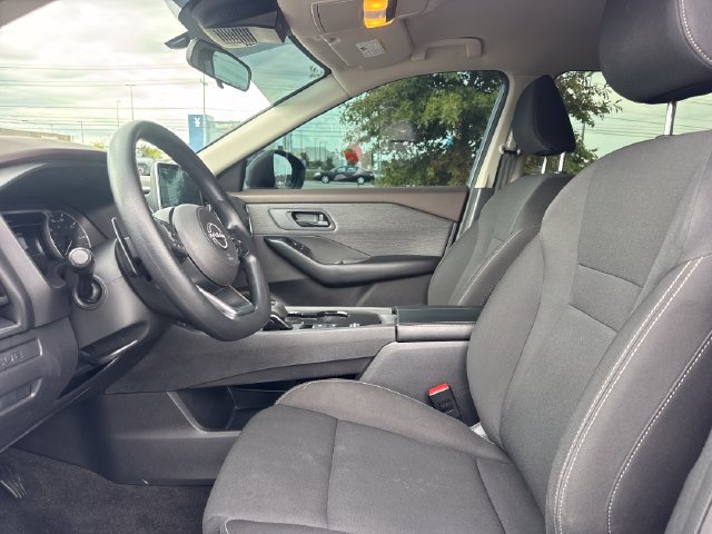 Used 2023 Nissan Rogue S FWD image 17