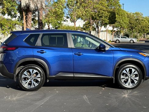 Certified 2023 Nissan Rogue SV image 3