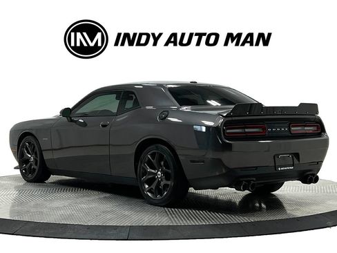 Used 2019 Dodge Challenger R/T RWD image 6