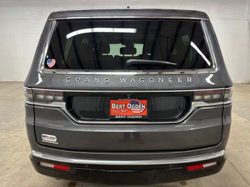 Used 2023 Jeep Grand Wagoneer Base w/ Flexible Seating Group image 6