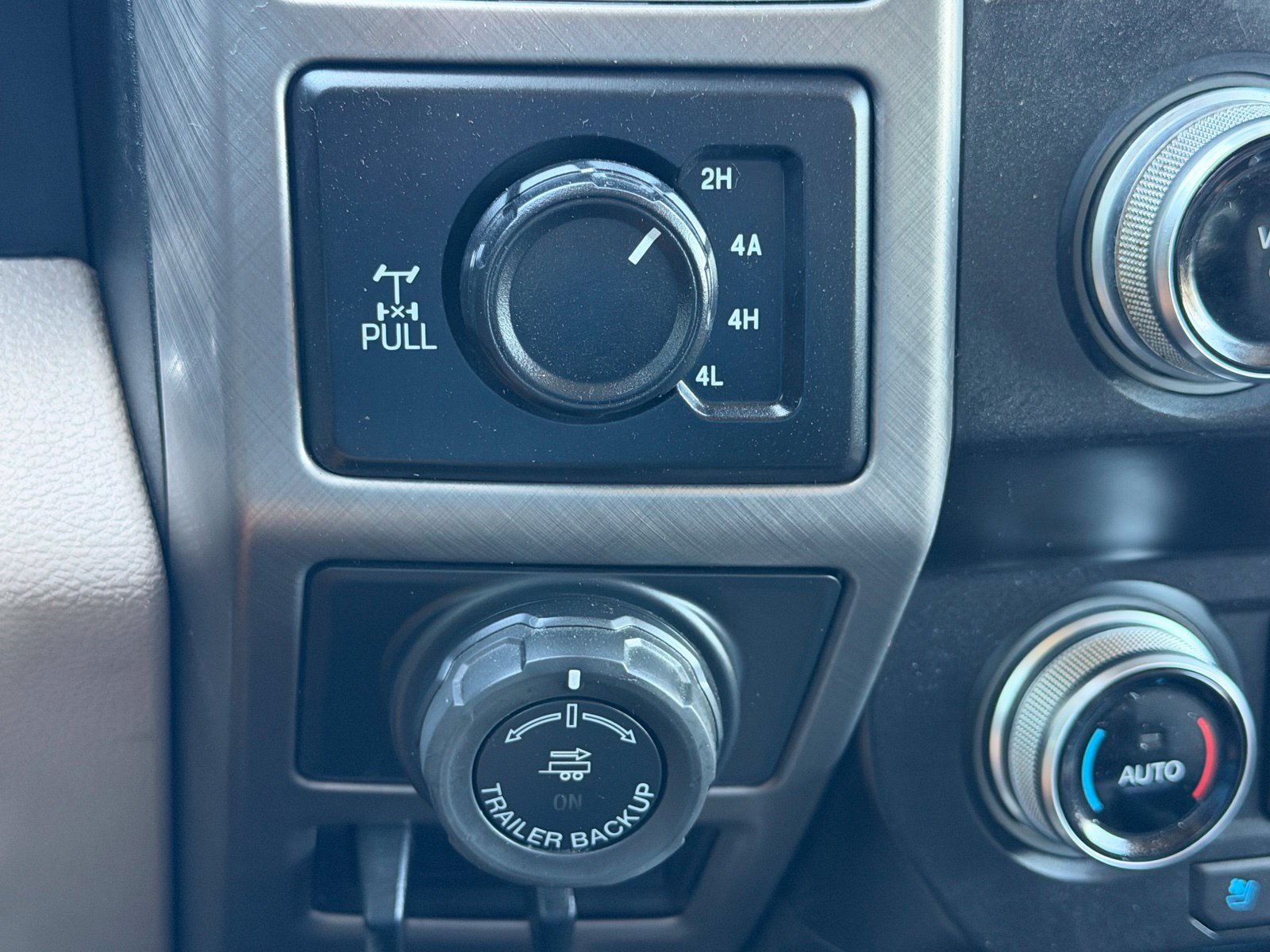 Used 2019 Ford F150 Limited w/ Trailer Tow Package AWD/4WD image 29