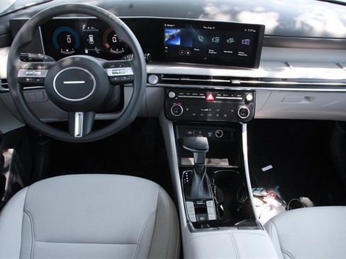 New 2026 Hyundai Tucson SEL image 13