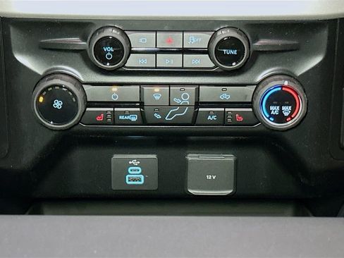New 2026 Ford F350 XLT w/ XLT Premium Package AWD/4WD image 12