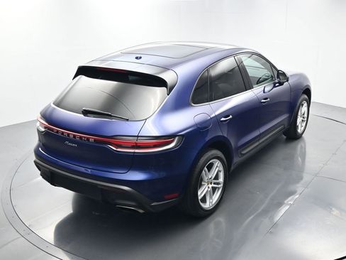 Certified 2024 Porsche Macan image 39