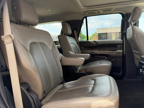 Used 2020 Ford Expedition Limited RWD image 15