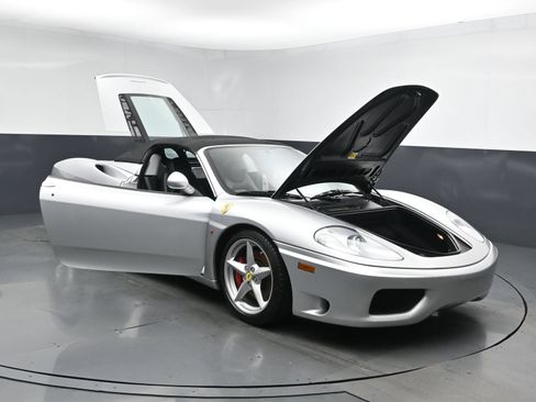 Used 2001 Ferrari 360 Spider RWD image 26