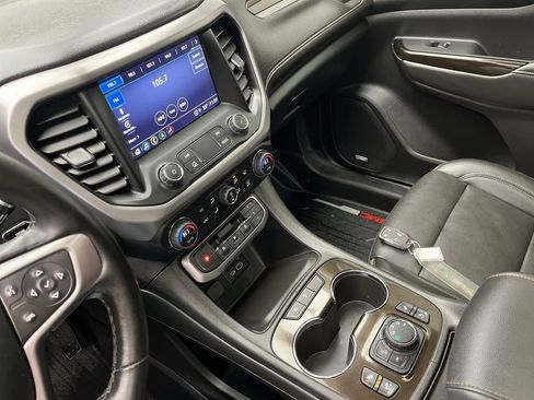 Certified 2023 GMC Acadia AT4 w/ Preferred Package image 20