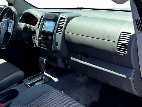 Used 2016 Nissan Frontier SV w/ SV Value Truck Package image 15