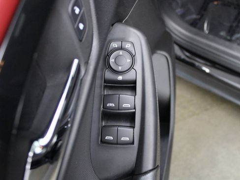 Used 2024 Chevrolet TrailBlazer RS image 12