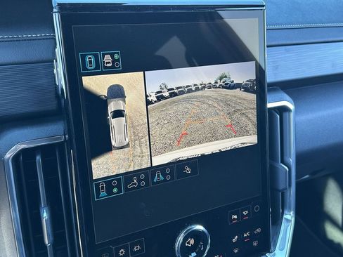 New 2026 GMC Acadia Elevation image 15