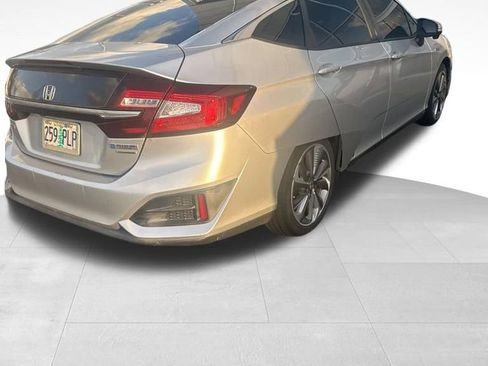 Used 2018 Honda Clarity Touring image 6