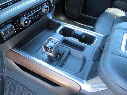 Used 2022 Chevrolet Silverado 1500 High Country image 19