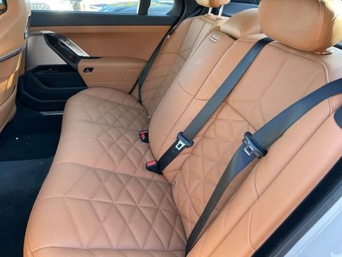 Certified 2026 BMW 740i xDrive w/ Premium Package image 7