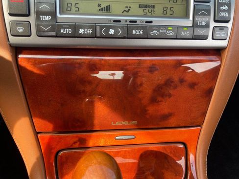 Used 2003 Lexus SC 430 Convertible image 81