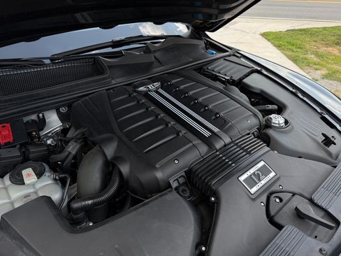 Used 2018 Bentley Bentayga AWD/4WD image 58