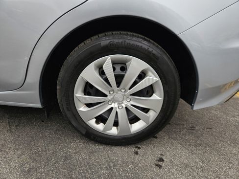 Used 2018 Subaru Impreza 2.0i AWD/4WD image 32