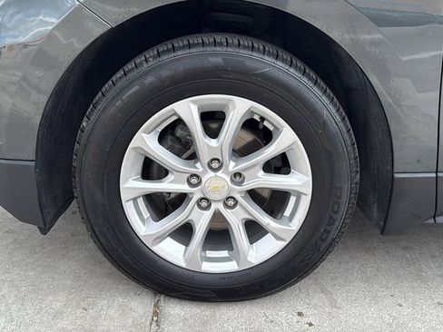 Used 2020 Chevrolet Equinox LS image 18