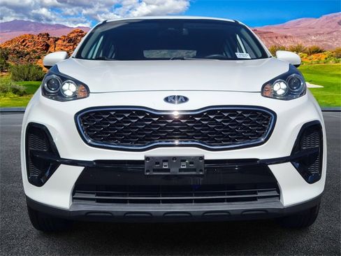 Used 2020 Kia Sportage LX image 8
