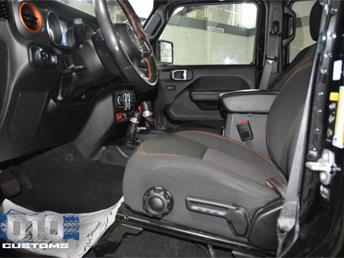 Used 2023 Jeep Gladiator Mojave w/ Trailer Tow Package image 37