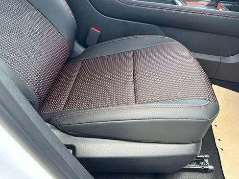 New 2026 Nissan Kicks SR FWD image 12