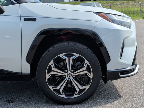 Used 2022 Toyota RAV4 XSE w/ Premium Package image 12