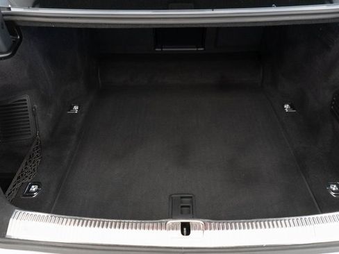 Used 2021 Audi A8 L 4.0T image 15