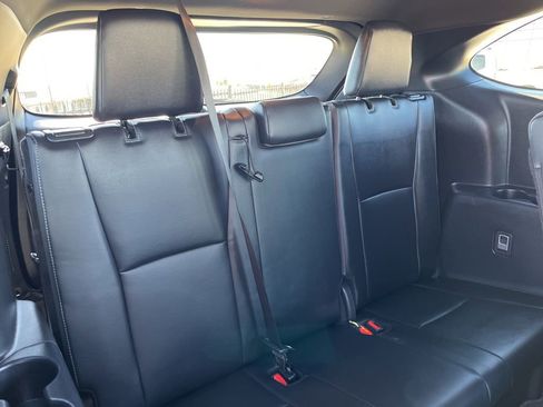 Used 2024 Toyota Highlander XSE image 28