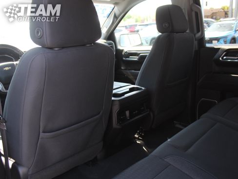 Used 2023 Chevrolet Silverado 1500 LT w/ Z71 Off-Road Package AWD/4WD image 21